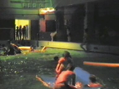 1986 Hoorn: Vredehofbad - Discozwemmen.